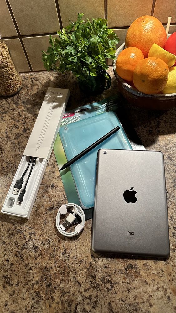 Tablet ipad Apple - super stan!