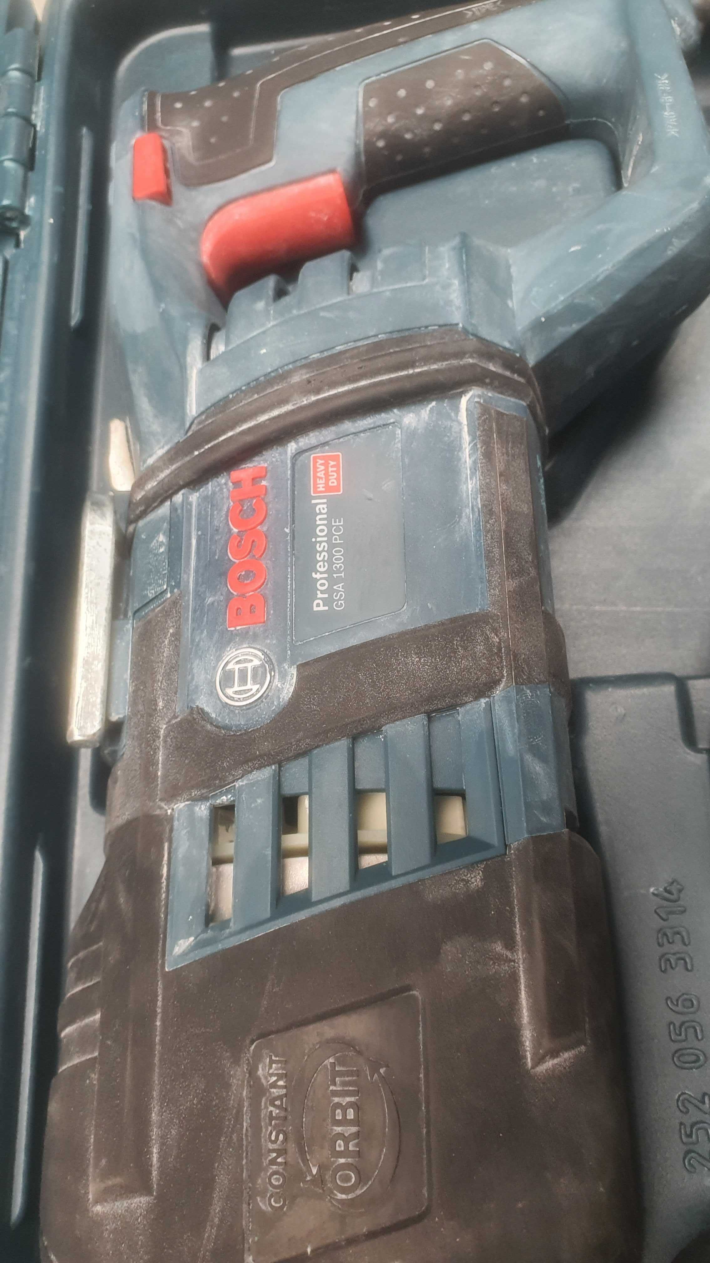 Piła szablasta GSA 1300PCE Professional Bosch