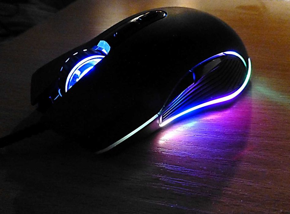 ИГРОВАЯ мышка,с ПРИЯТНОЙ подсветкой,NO FEAR,7200dpi,7 режимов,Киев