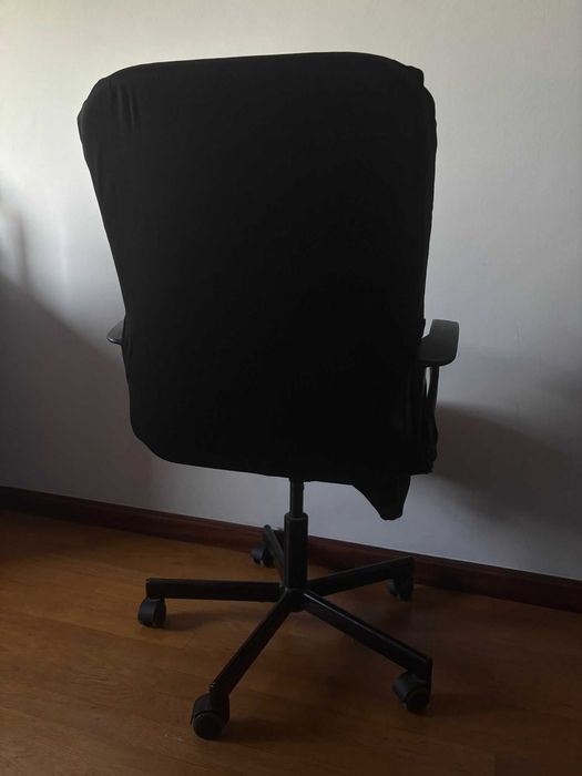 Cadeira de escritório – conforto + estilo