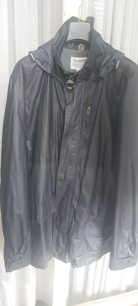 Casaco Impermeável Tam. L "PULL&BEAR" (Impecável)