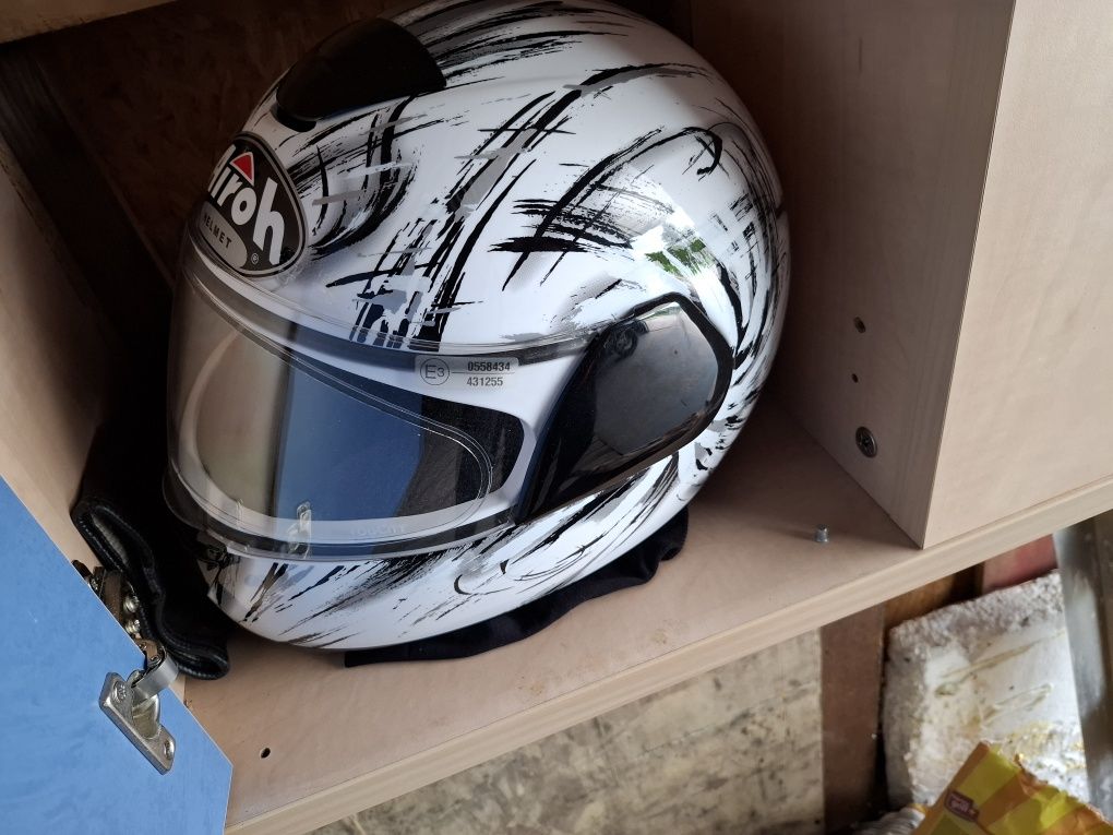 Kask motocyklowy Airoh