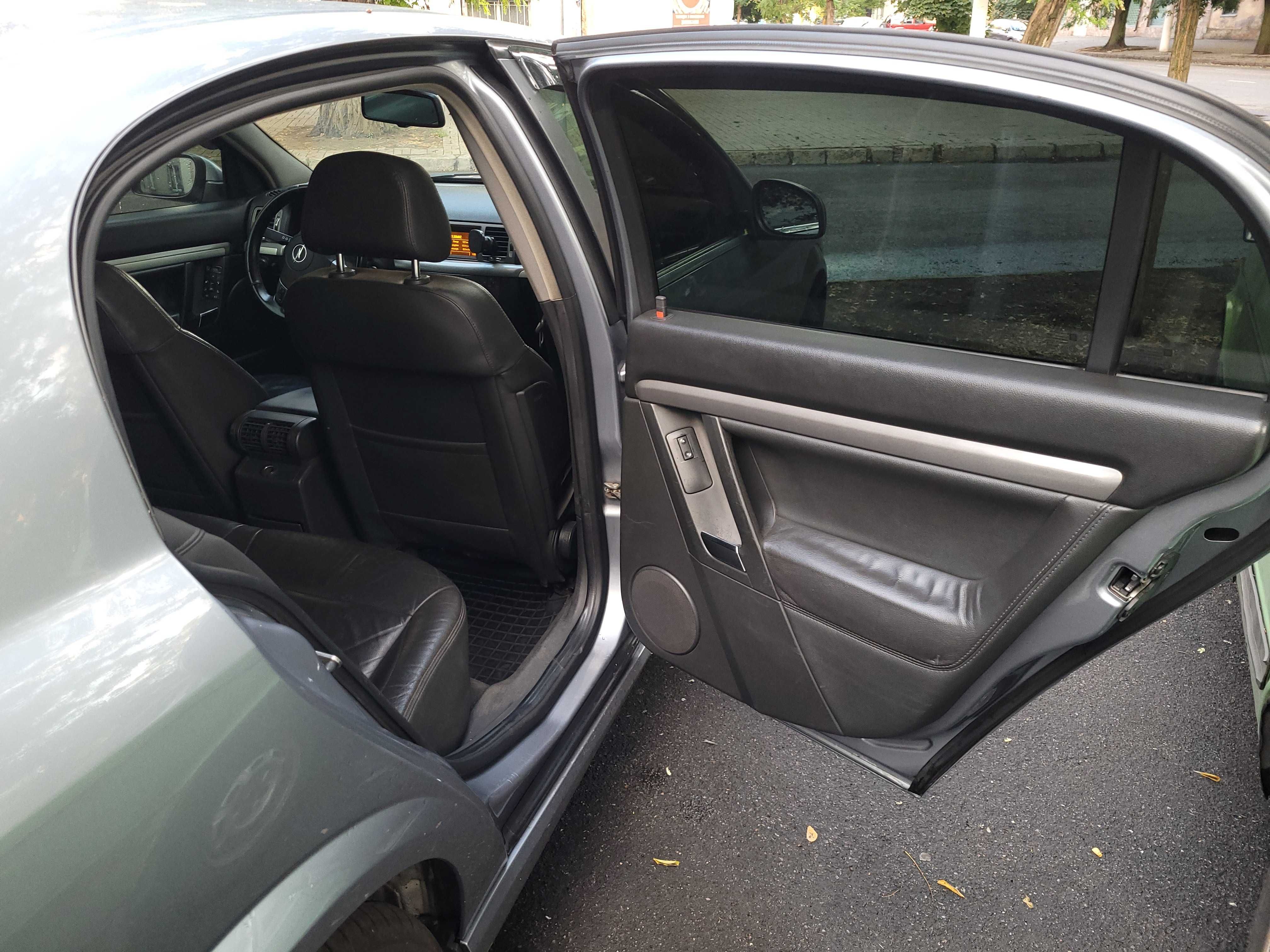 Продам Opel Vectra С 2.2 бензин