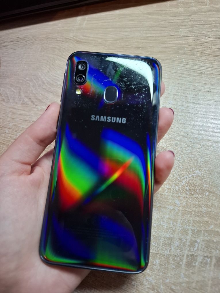 Telefon smartfon Samsung Galaxy A40 4/64 GB