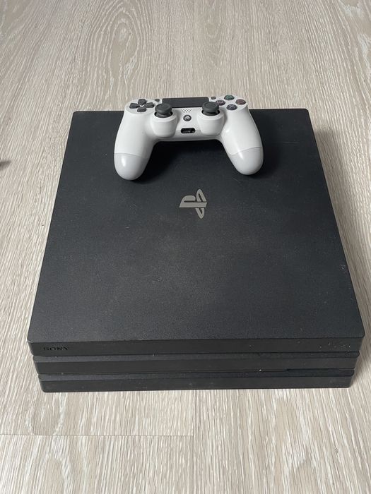 PlayStation 4 pro 1 TB