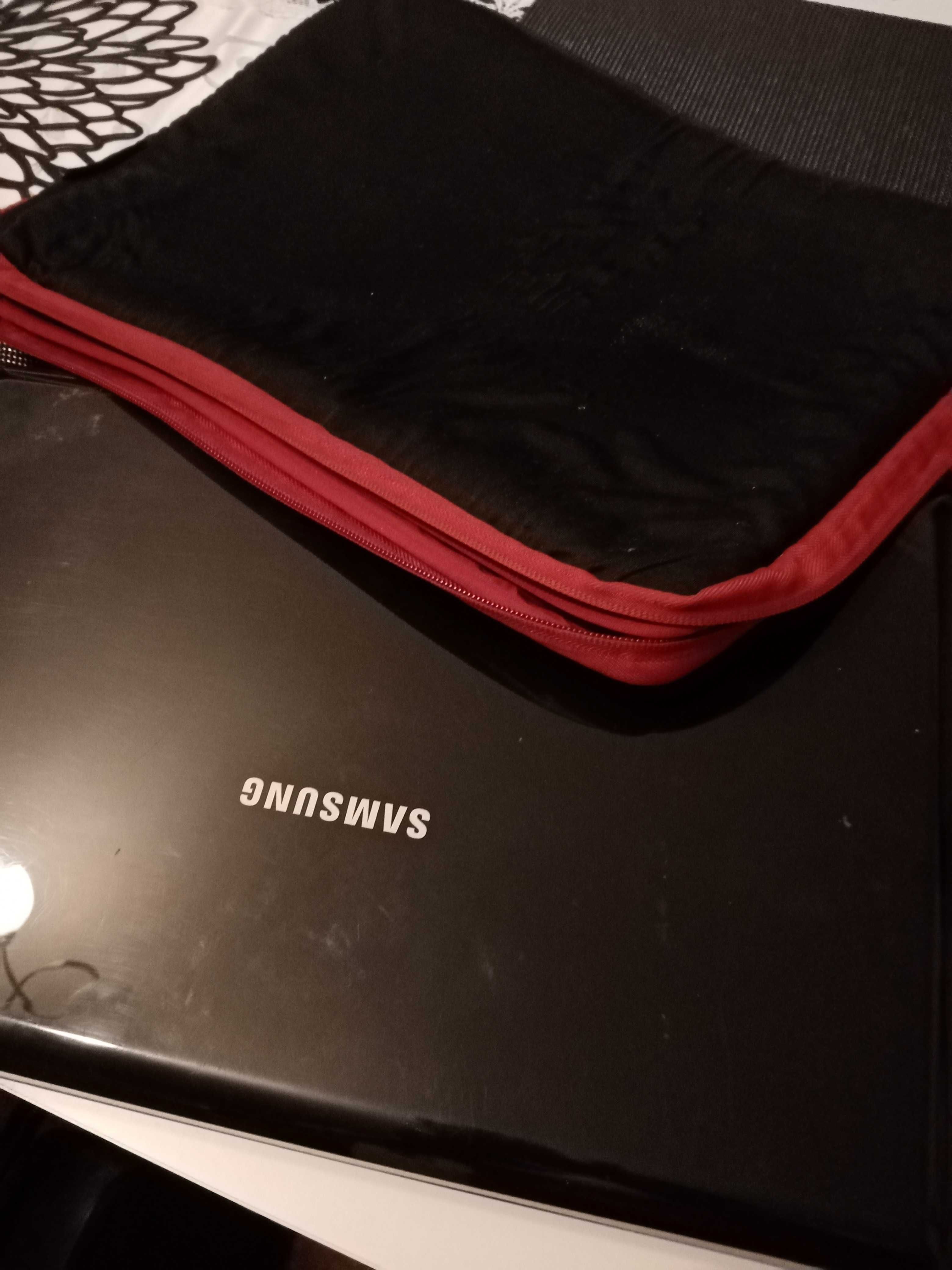 Laptop Samsung na części plus torba na laptopa