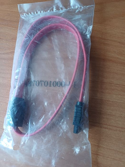 Кабель передачі даних Sata (новий)