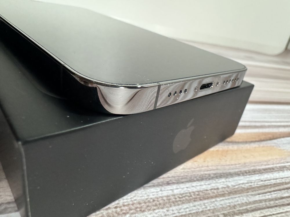 Продам Iphone 12 Pro max 512gb