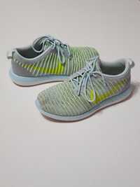 Nike Roshe Two Flyknit Gs 35.5