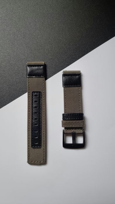Pasek nylonowy 22 mm - zielony z czarną
klamrą
