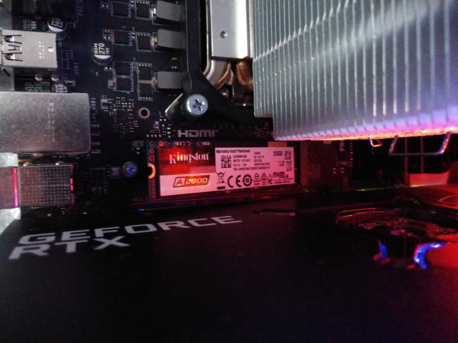 SSD  Kingston A2000 250 GB   1 000 000 часов.