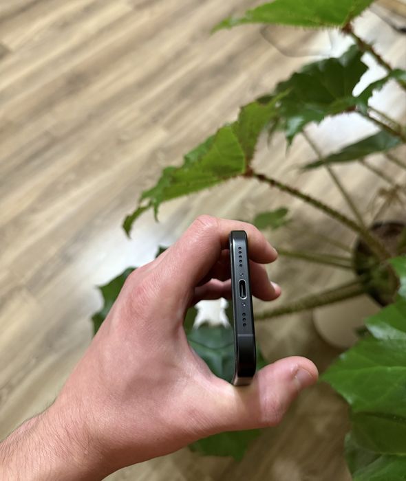  iPhone 16 Pro 256 GB Black EU Neverlock Face id не працює