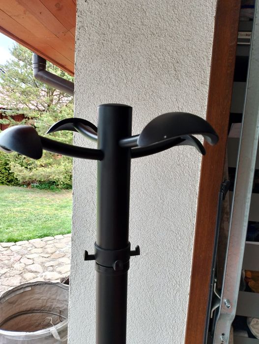 Wieszak na ubrania , metalowy