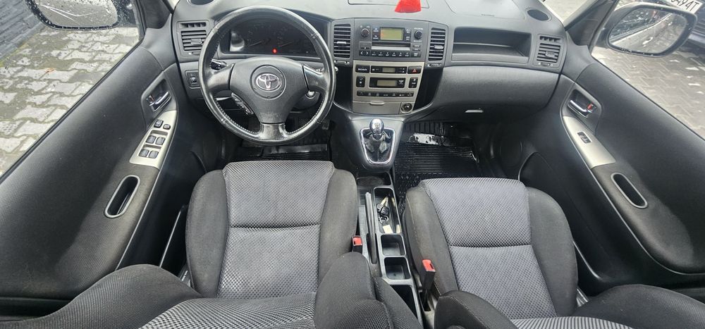 SKUP AUT TORUŃ Toyota Corolla Verso 2003r 2.0D Stan BDB Hak holowniczy