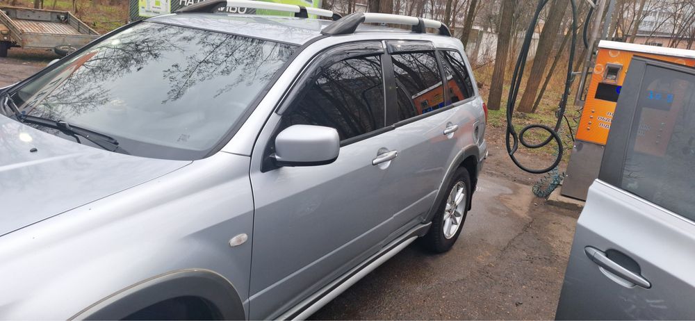 Mitsubishi Outlender 1