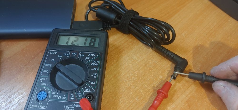 Питание Yamaha thr5, thr10, thr10ii от любого повербанка.