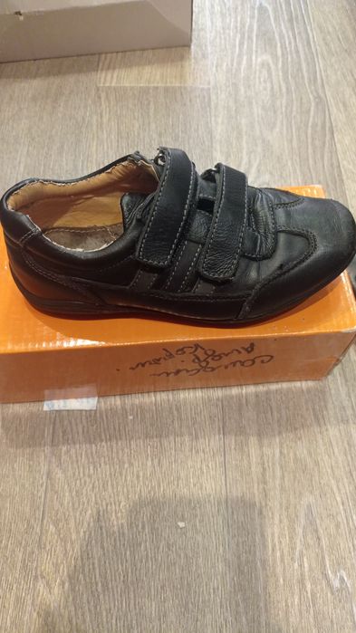 Кожаные детские туфли, кроссовки