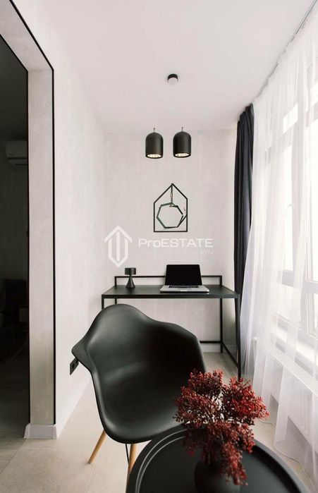 Киев        Ревуцкого ул., 54