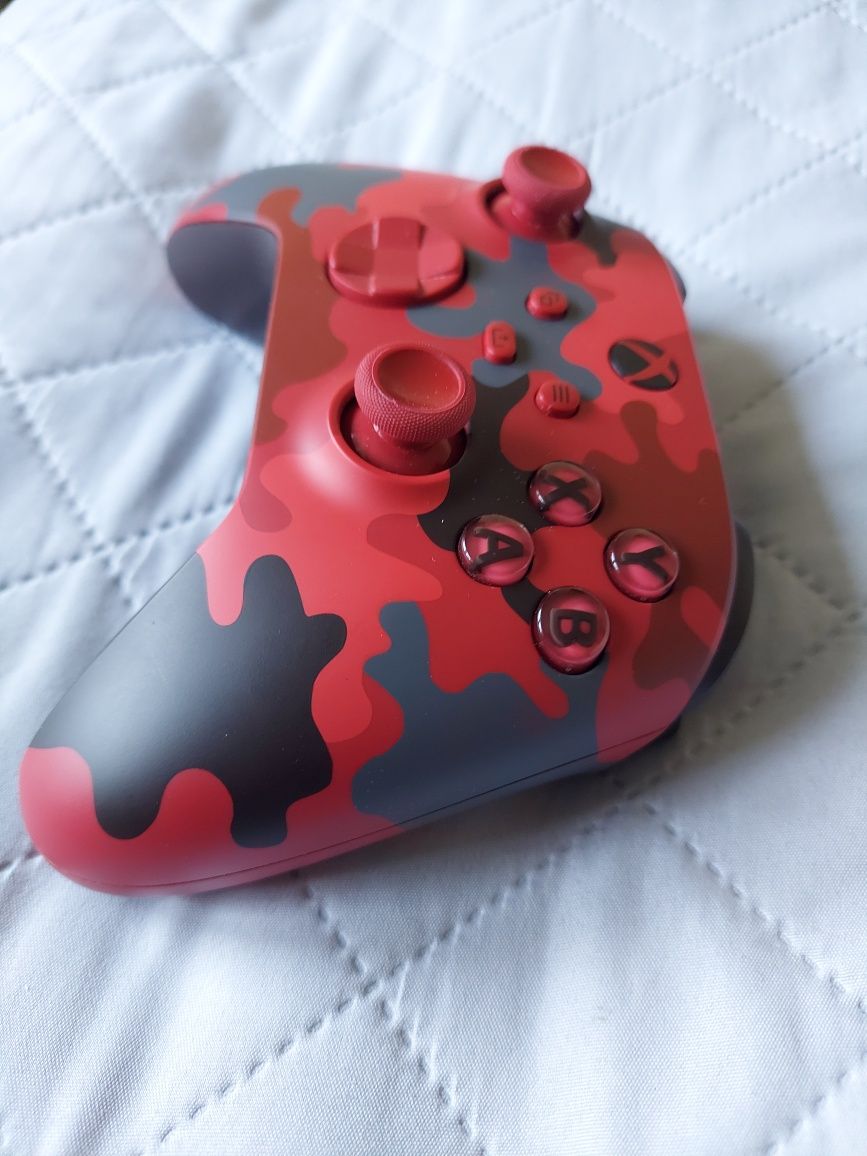 Pad Xbox One / Series X limitowany Red Camouflage Camo