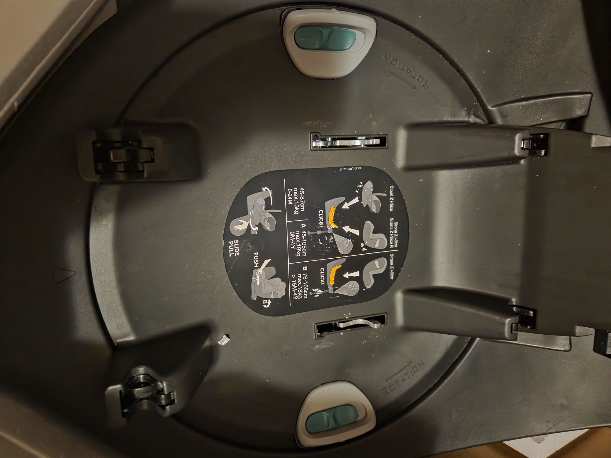 Fotelik-nosidełko plus baza isofix marki Cybex,stan idealny !