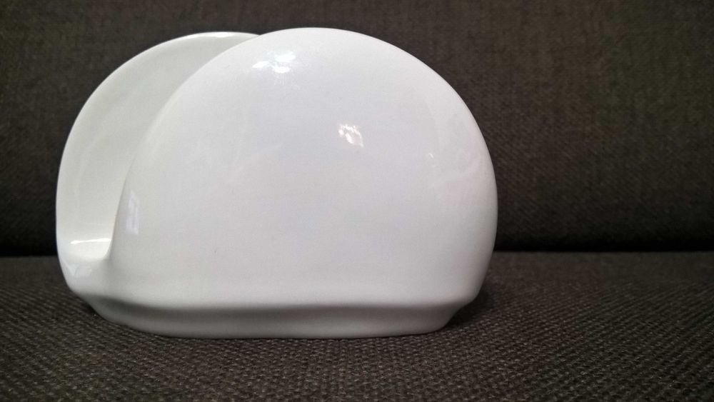 porcelanowy biały serwetnik (nowy)