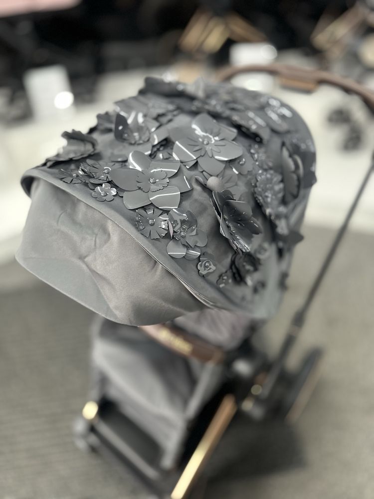 Cybex Priam Spacerowka Simply Flowers Grey