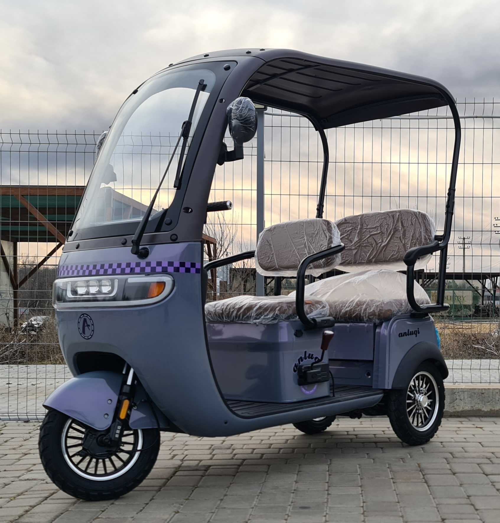 Скутер трехколесный электрический, трехместный 1000W