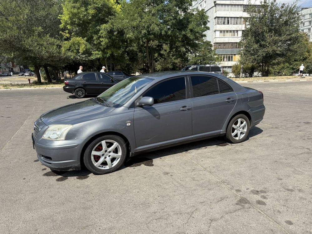 Тайота Авенсис 2 л дизель! ОБМЕН