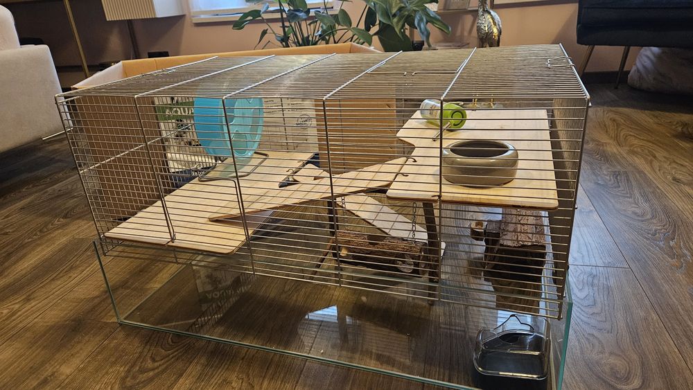 Przestronna klatka dla chomika