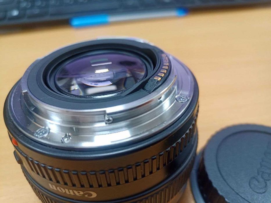 Об'єктив Canon EF 50mm f/1.4 USM Японія