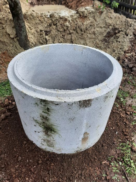 Копання Колодязів-Криниць та Септиків Доставка Пресованих Кругів