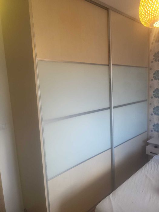 Szafa do zabudowy pod wymiar pod zabudowę drzwi przesuwne