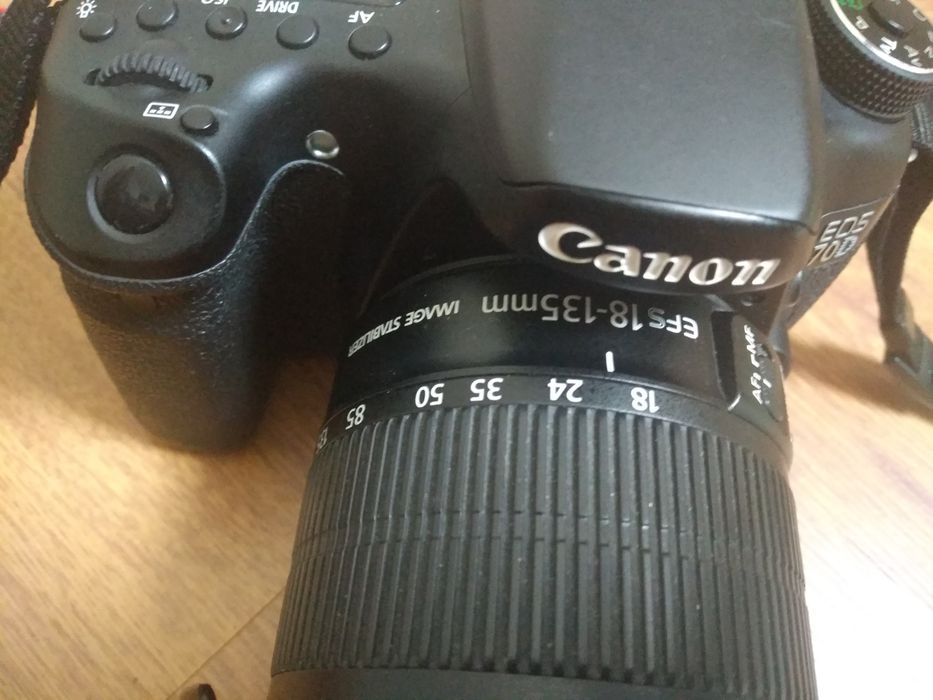 Терміново! Продаю фотоаппарат Canon 70D