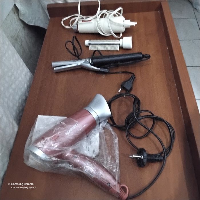 Продаются фены и плойка