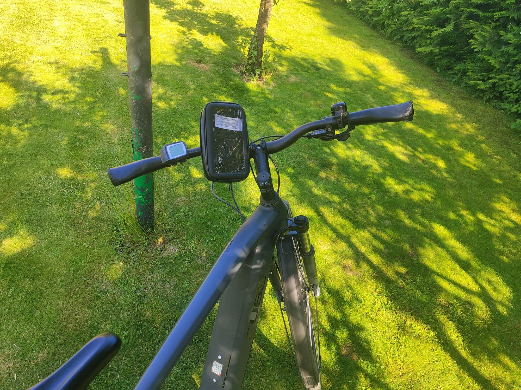 Rower elektryczny CUBE