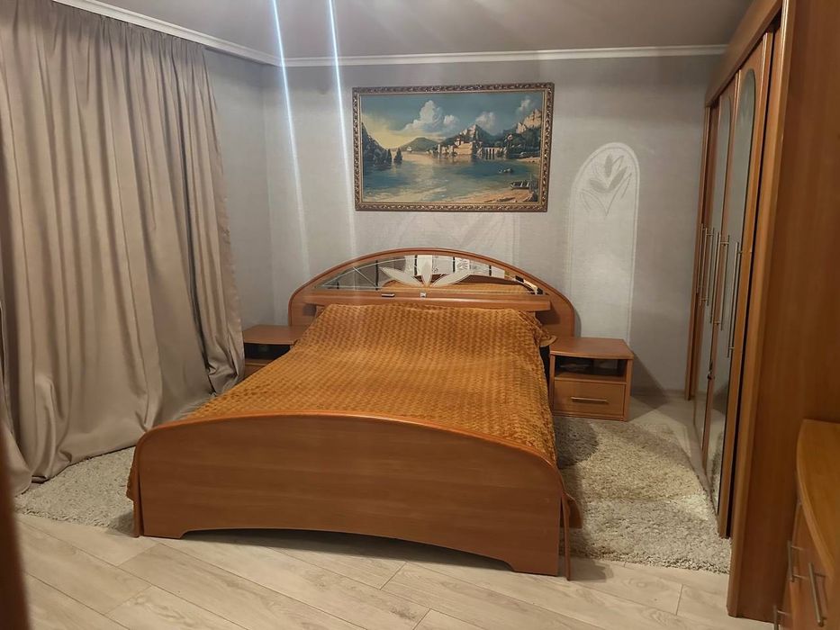 Продам 3-кімнатну квартиру в м. Охтирка