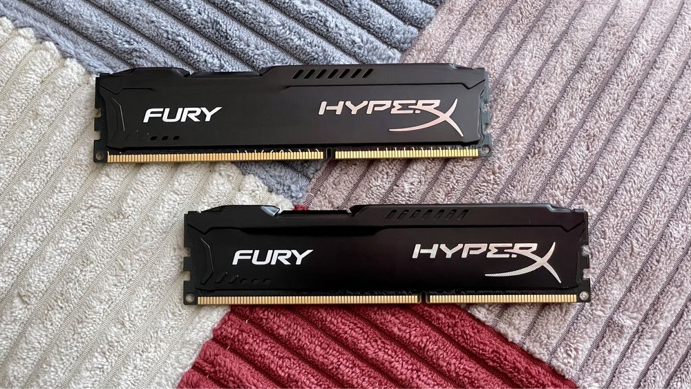 Pamięć Ram DDR3 8GB Kingston Fury HyperX Black 1600Mhz CL10 (2x4GB)