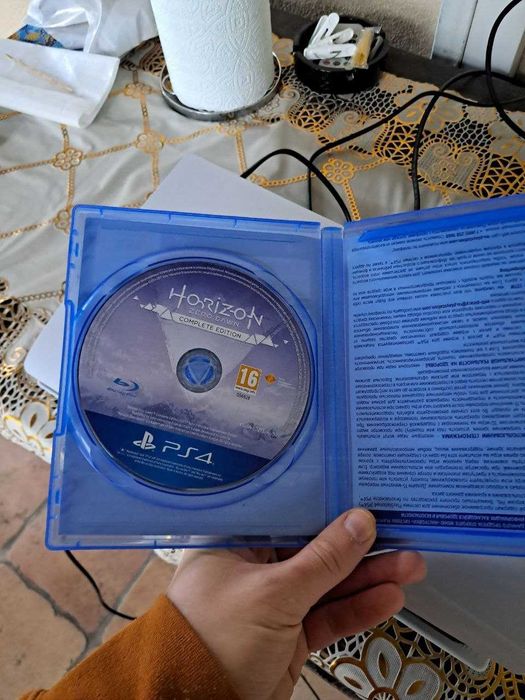 Диск Horizon Zero Dawn Complete Edition для PS4/PS5 російська озвучка
