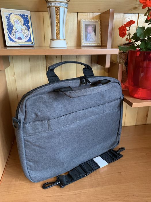 Сумка фірмена”Lenovo”для ноубука на 15.6*розм.40*30*6 см.