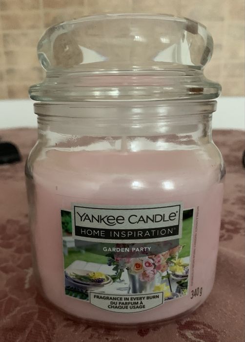 Ароматична свічка Yankee Candle Home Inspiration Garden Party 340 г