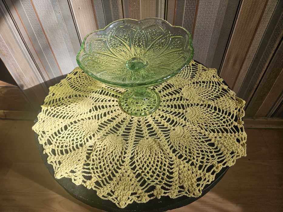 Салфетки в'язані скатертина круглі