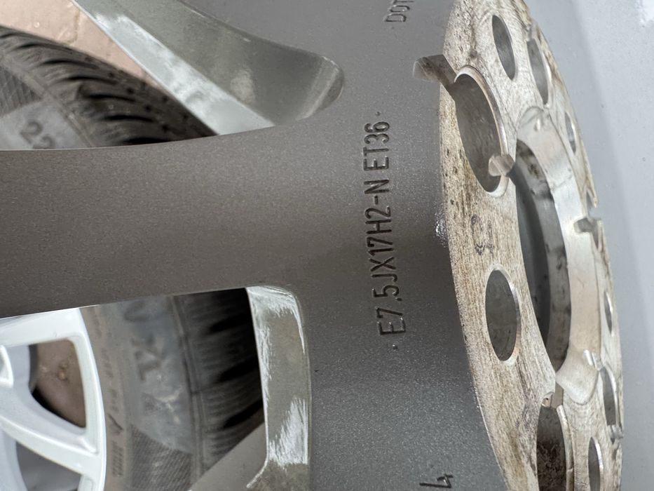 225/60R17 продам колеса в сборі Ауді