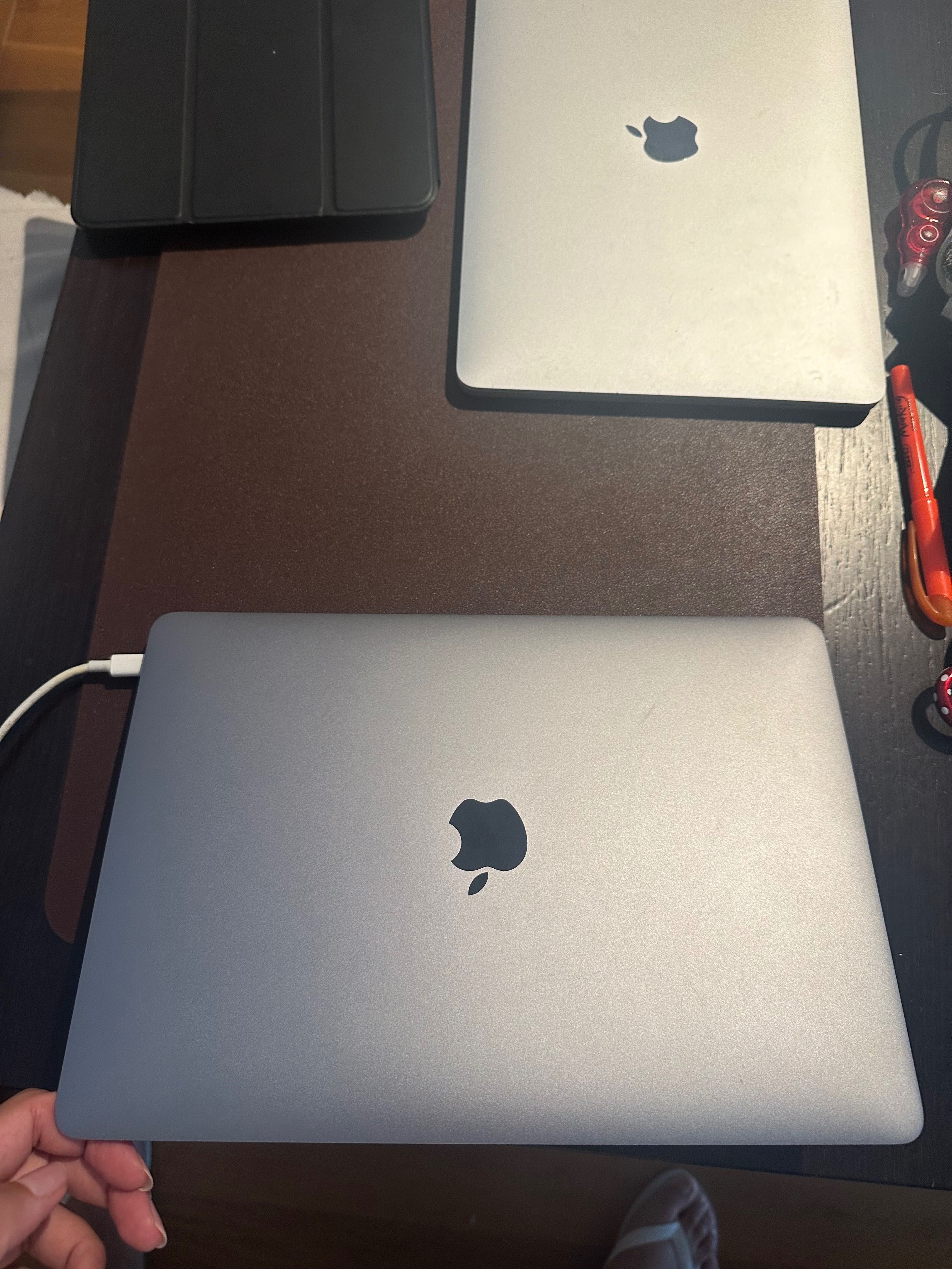 MacBook Pro 13’’ 2017 para peças ou reparo – 8GB RAM, 128GB SSD