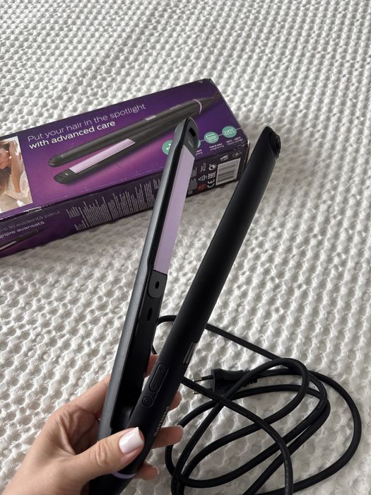 Вирівнювач волосся Philips BHS377/00