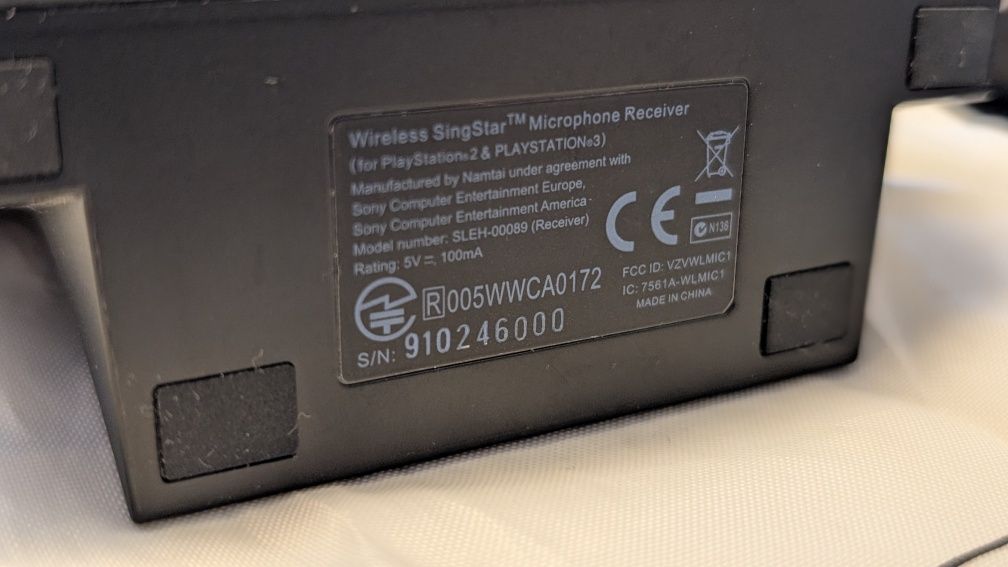 Sprzedam dwa mikrofony Singstar do PlayStation PS3 z adapterem i kable