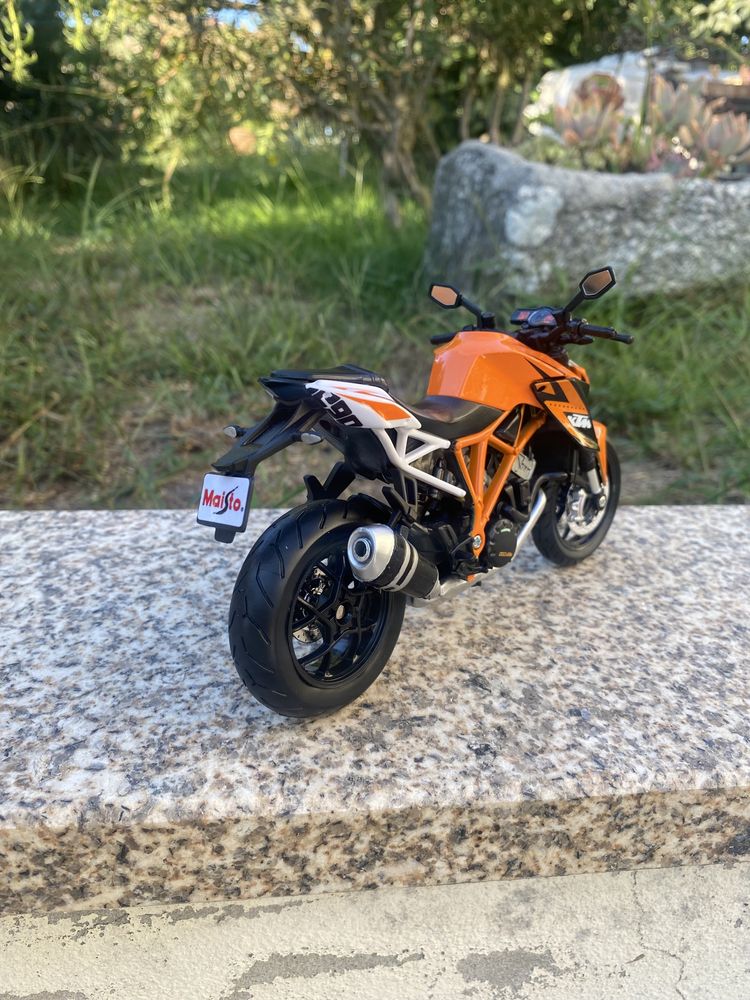 Mota miniatura KTM DUKE 1290