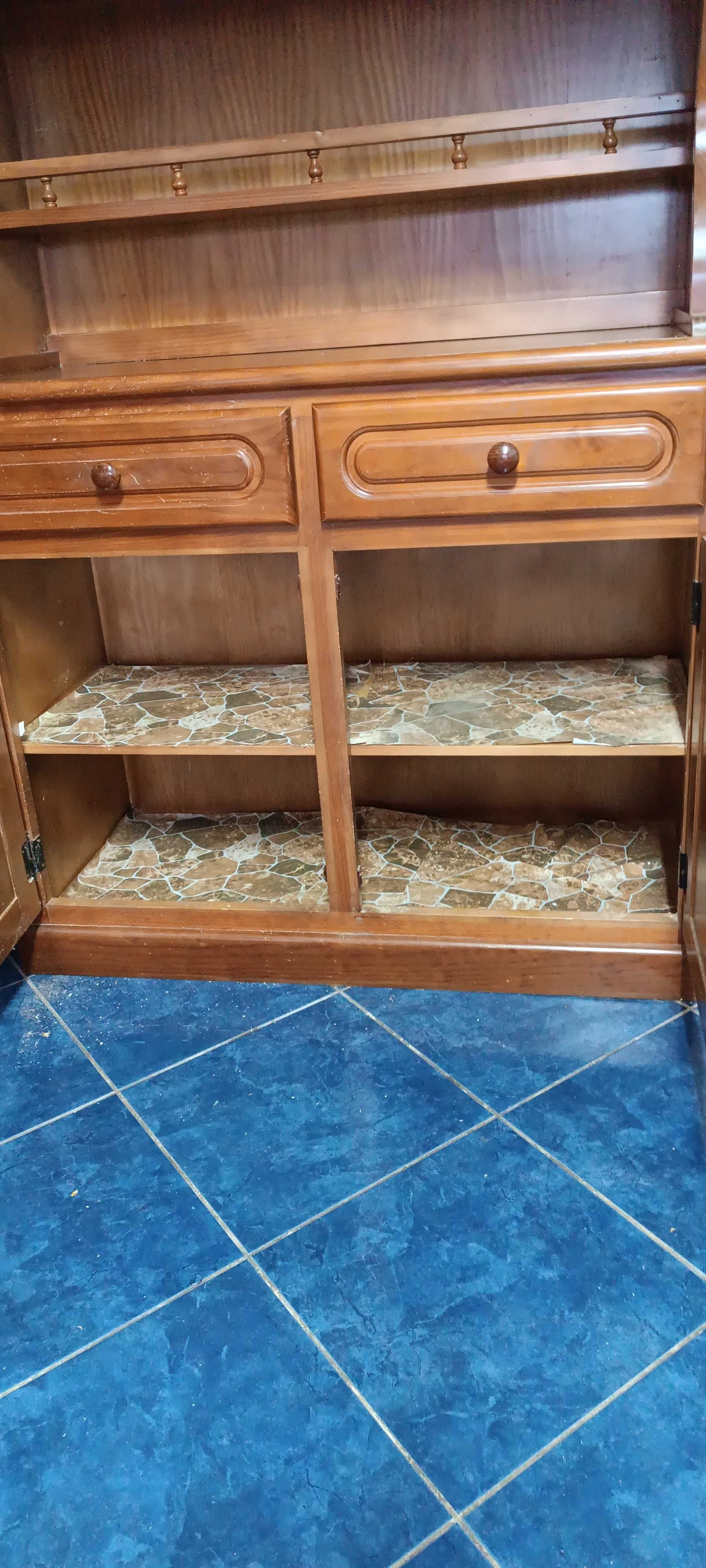 Armário Louceiro de Cozinha