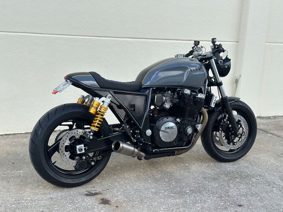 Yamaha XJR  1200