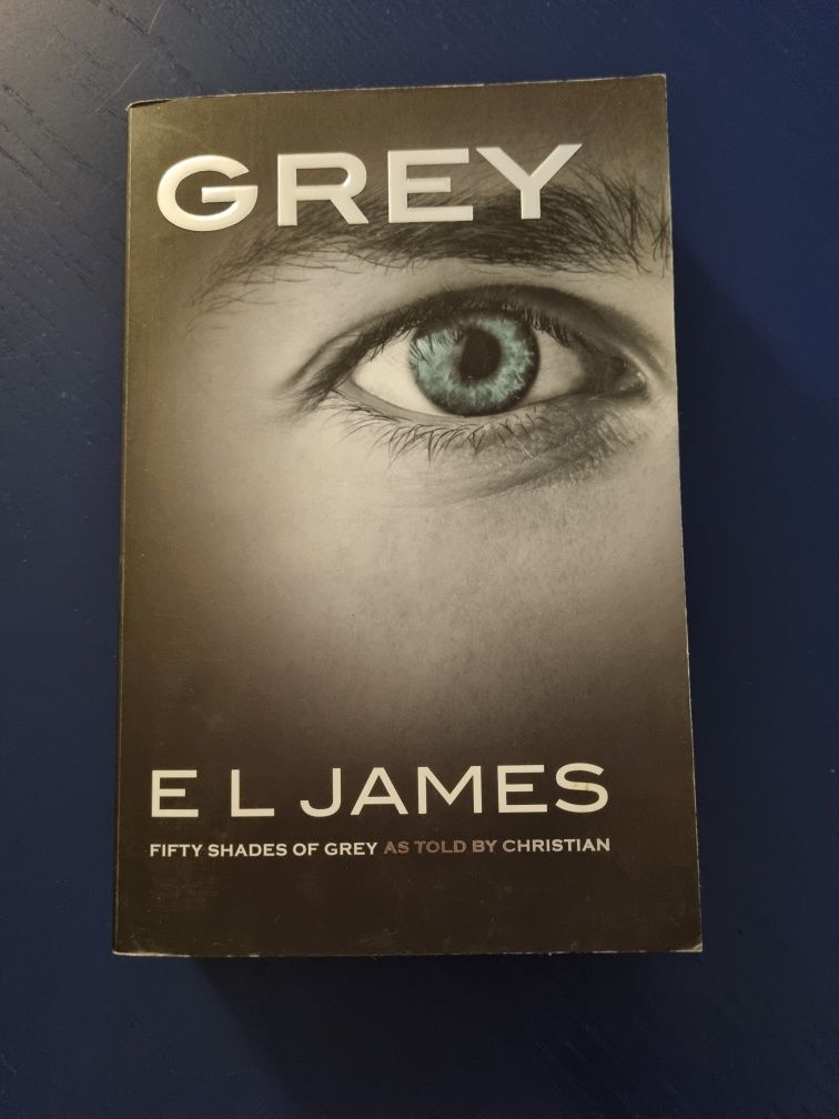 Grey E L James po angielsku