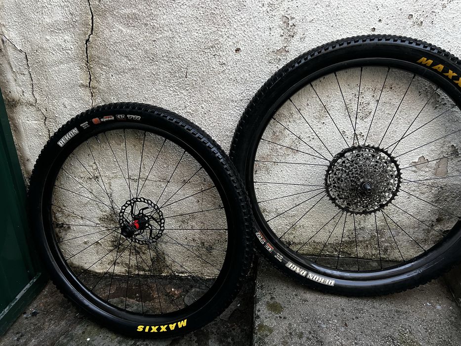 Rodas BTT de carbono 240
